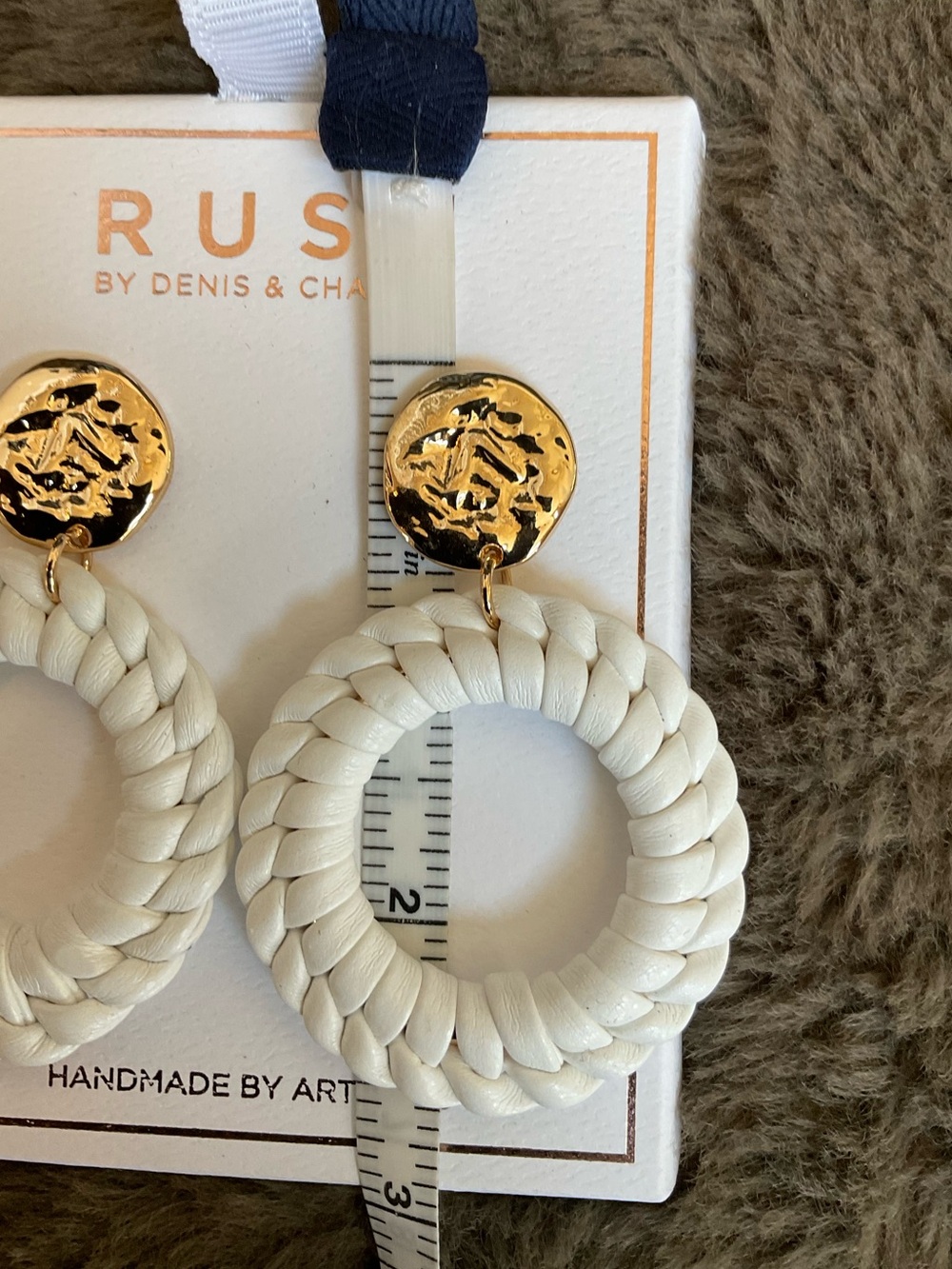 NWT Rush by Denis & Charles White Leatherette Drop Earrings - Picture 3 of 5